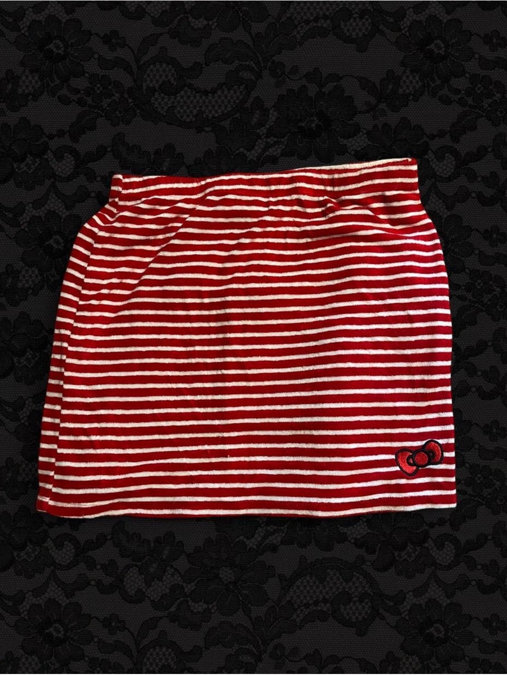 HELLO KITTY Forever 21 Red and White Striped Mini Skirt with Bow Patch